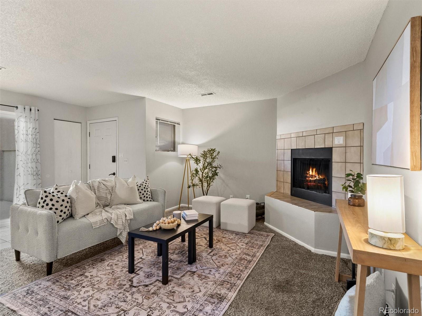  Denver Condo / Townhome | MLS #: 27471198910  Fox Drive 9, Denver Beds: 2 Baths: 2 Price: $289,000