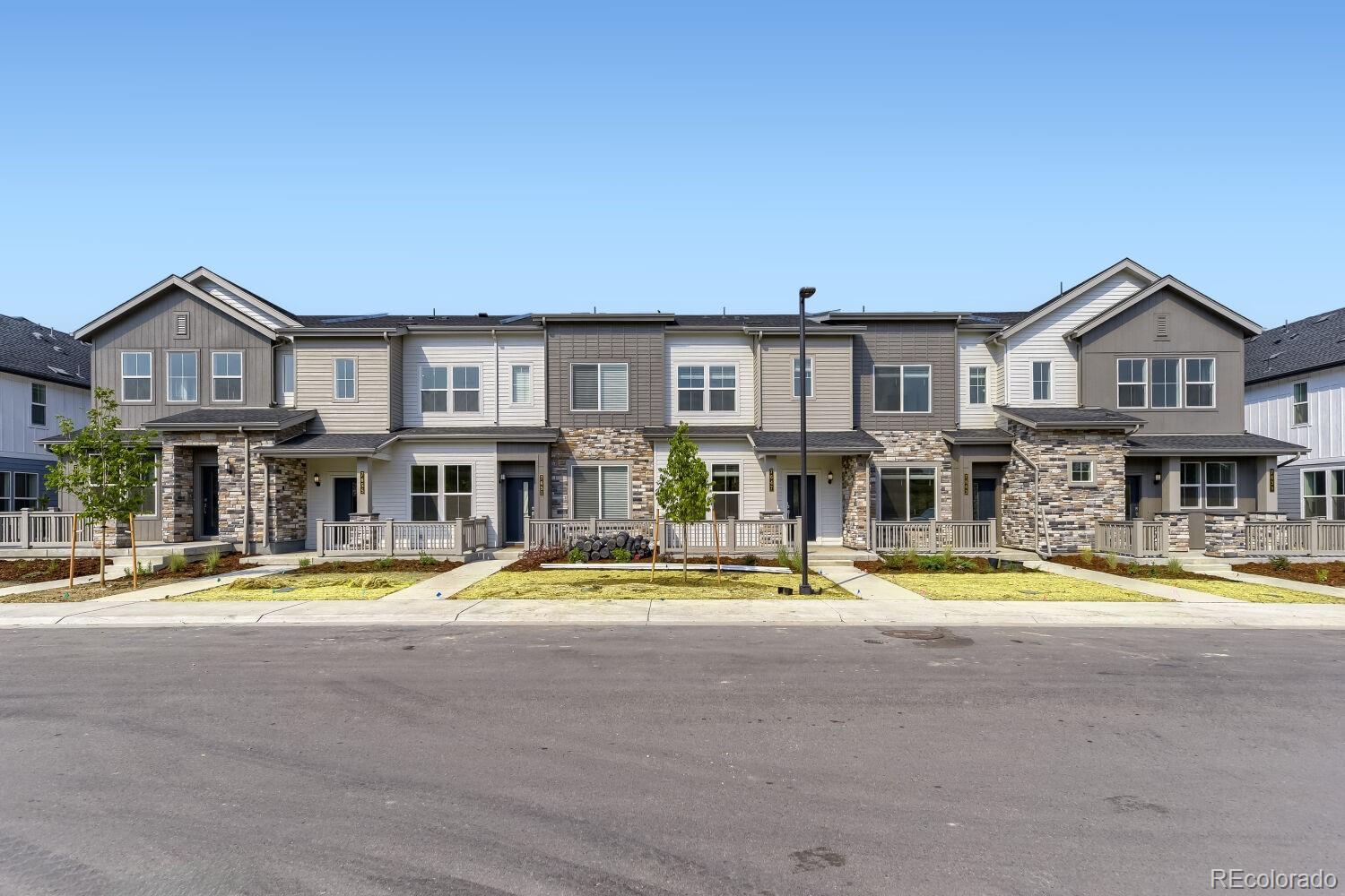  Centennial Condo / Townhome | MLS #: 60268617655 S Mobile Way , Centennial Beds: 2 Baths: 3 Price: $484,800