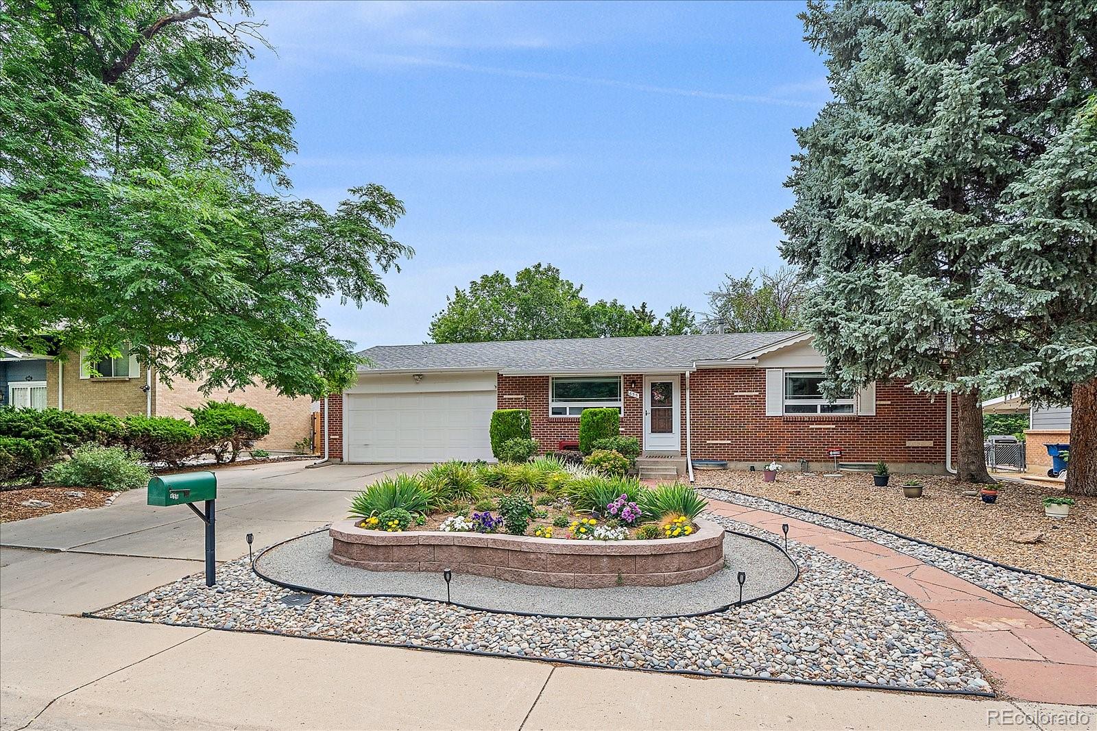  Aurora Home | MLS #: 8625035655 S Oakland Street, Aurora Beds: 4 Baths: 2 Price: $430,000