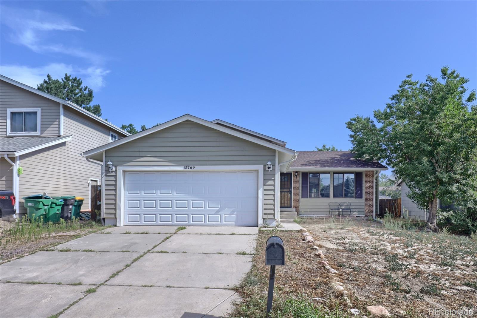 Mission Viejo Aurora Home | MLS #: 377077215769 E Princeton Place, Aurora Beds: 3 Baths: 2 Price: $399,900