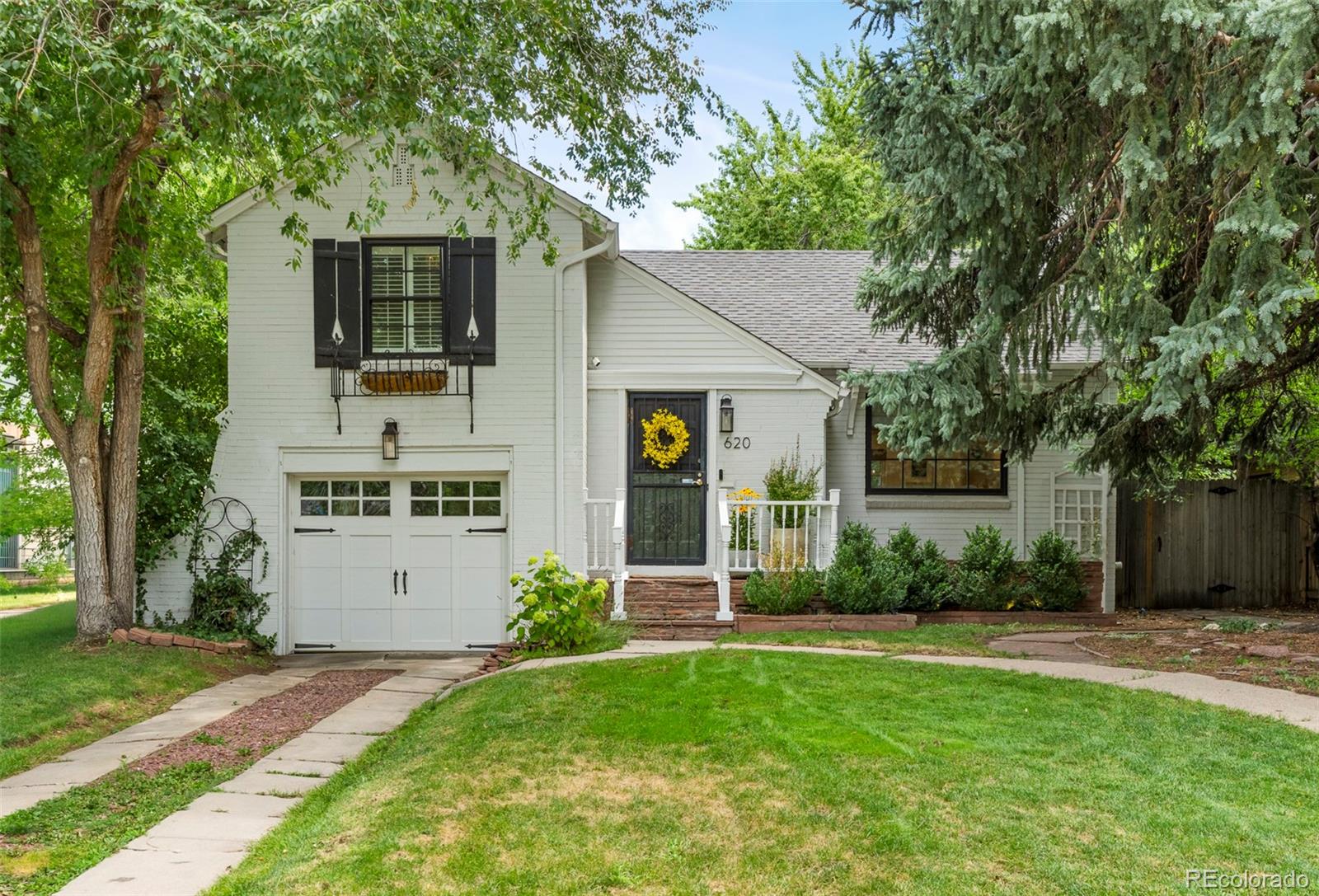 620 leyden street, Denver sold home. Closed on 2026-08-21 for $850,000.