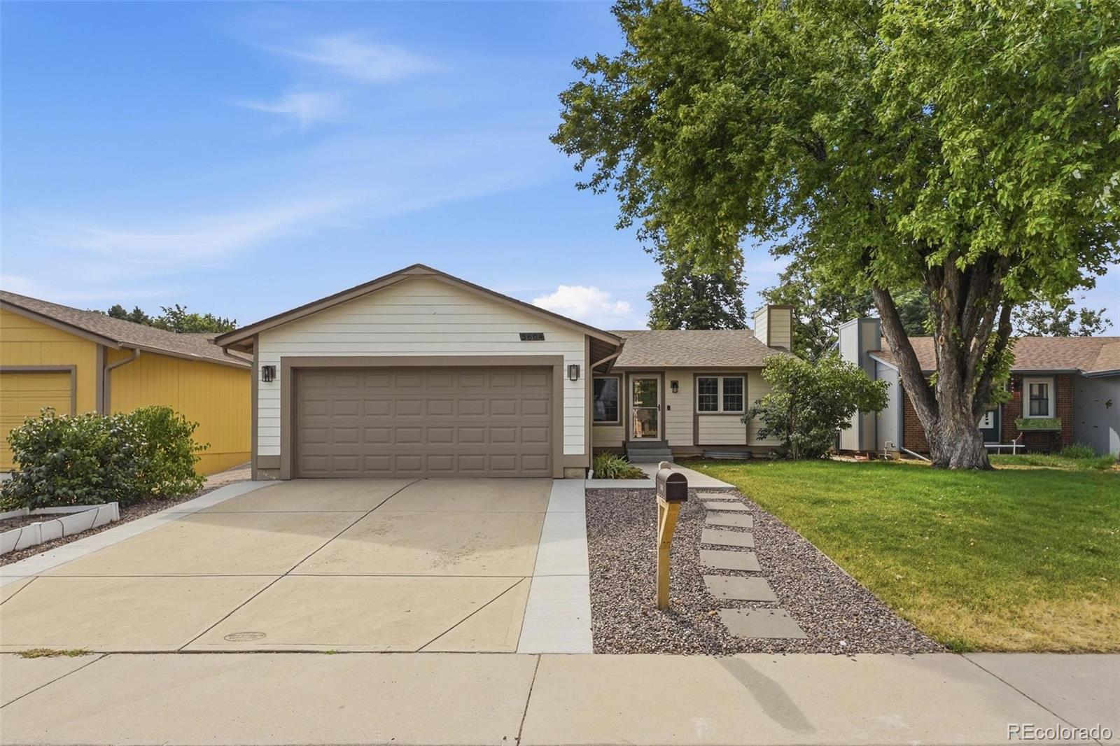Mission Viejo Aurora Home | MLS #: 53476183604 S Olathe Street, Aurora Beds: 4 Baths: 3 Price: $524,900