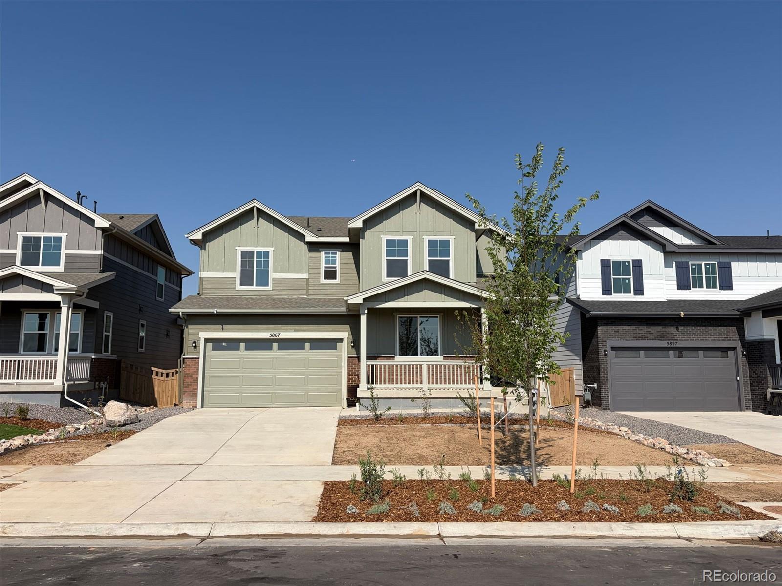  Aurora Home | MLS #: 52531585867 N Ireland Way, Aurora Beds: 4 Baths: 3 Price: $599,990