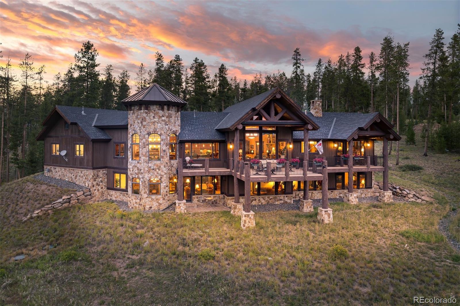 51 fenton way, Tabernash sold home. Closed on 2026-09-04 for $2,695,000.