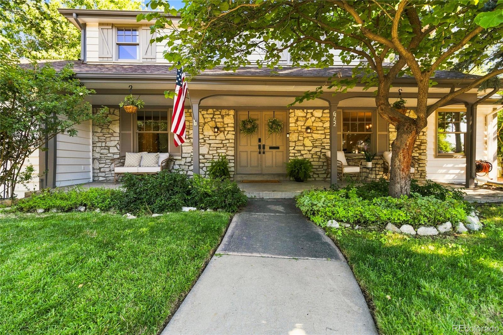 Centennial Home | MLS #: 49114386752 S Clayton Way, Centennial Beds: 4 Baths: 3 Price: $789,000