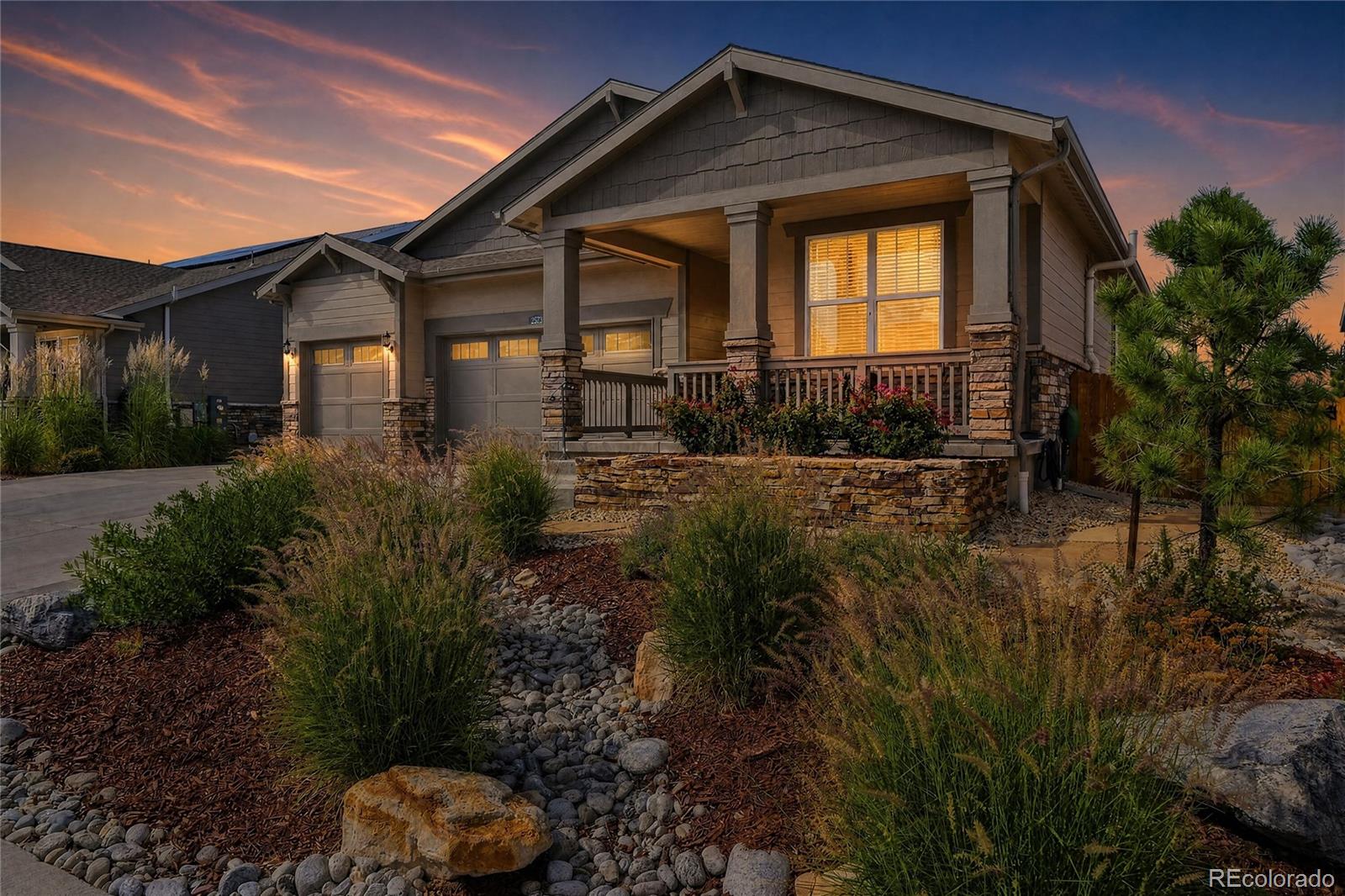 2573 knobbie circle, Castle Rock sold home. Closed on 2026-10-20 for $830,000.