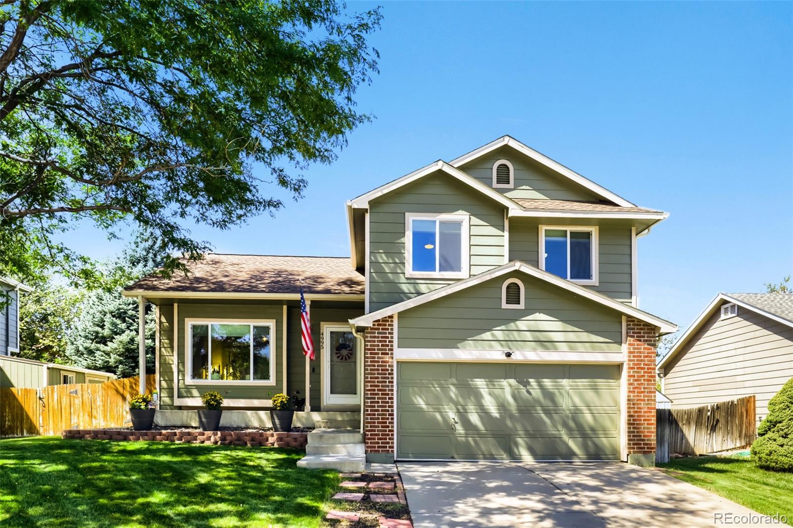  Aurora Home | MLS #: 68286464995 S Flanders Court, Aurora Beds: 3 Baths: 2 Price: $495,000