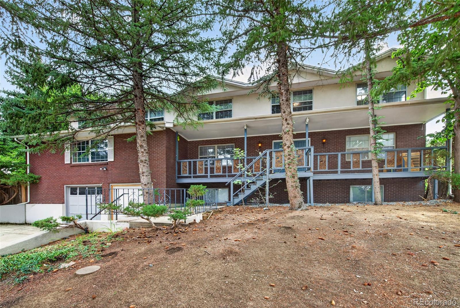  Centennial Home | MLS #: 45754136048 S Locust Circle, Centennial Beds: 6 Baths: 4 Price: $720,000