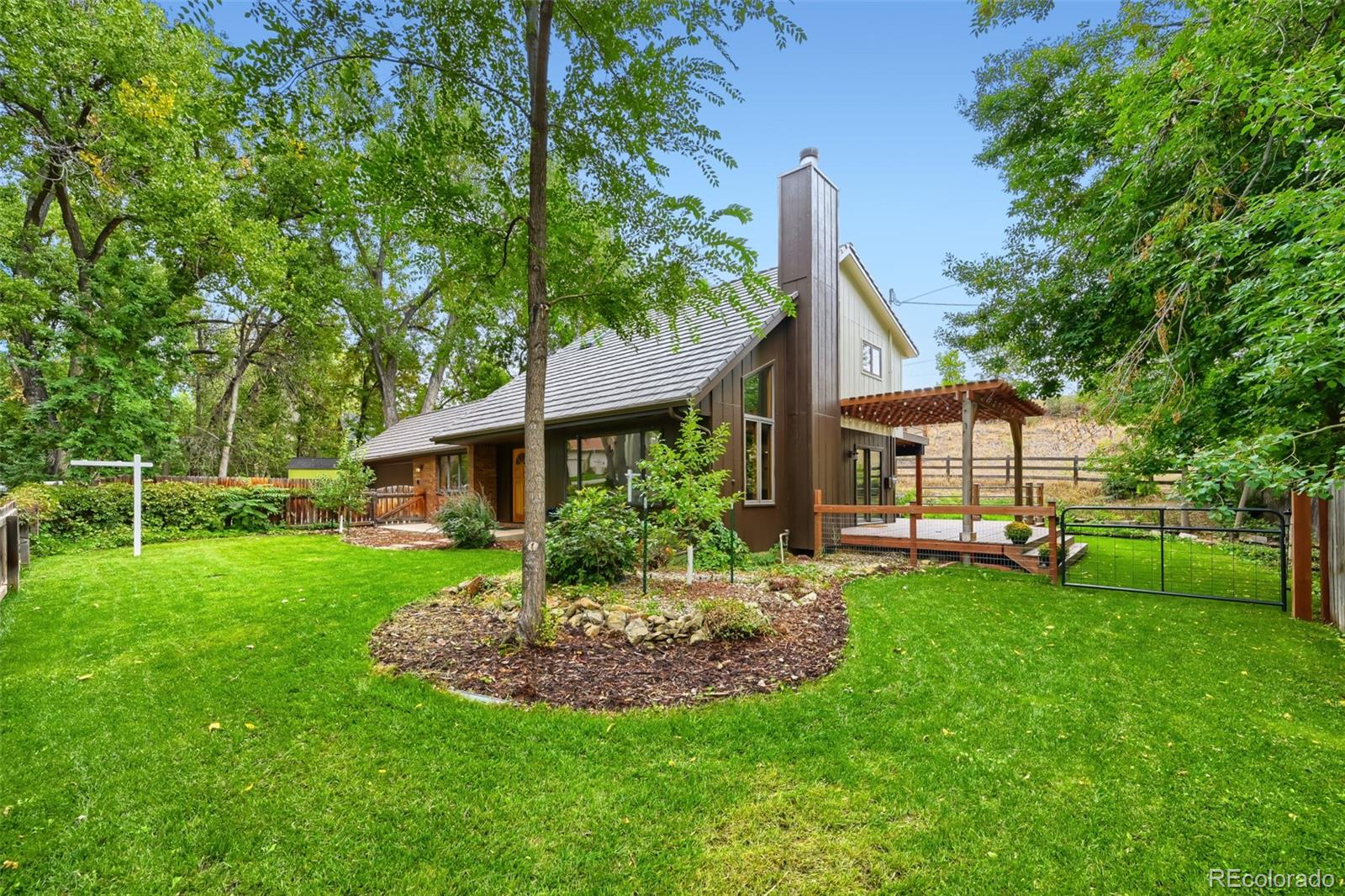 1616 morning drive, Loveland sold home. Closed on 2026-10-16 for $680,000.