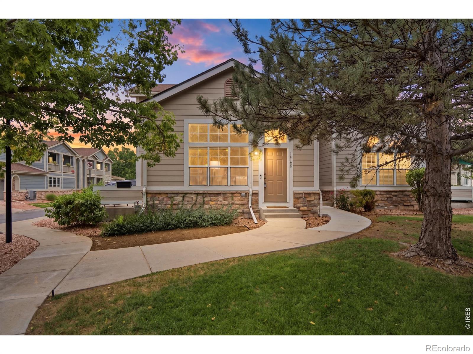 1418  whitehall drive, Longmont sold home. Closed on 2026-10-15 for $430,000.