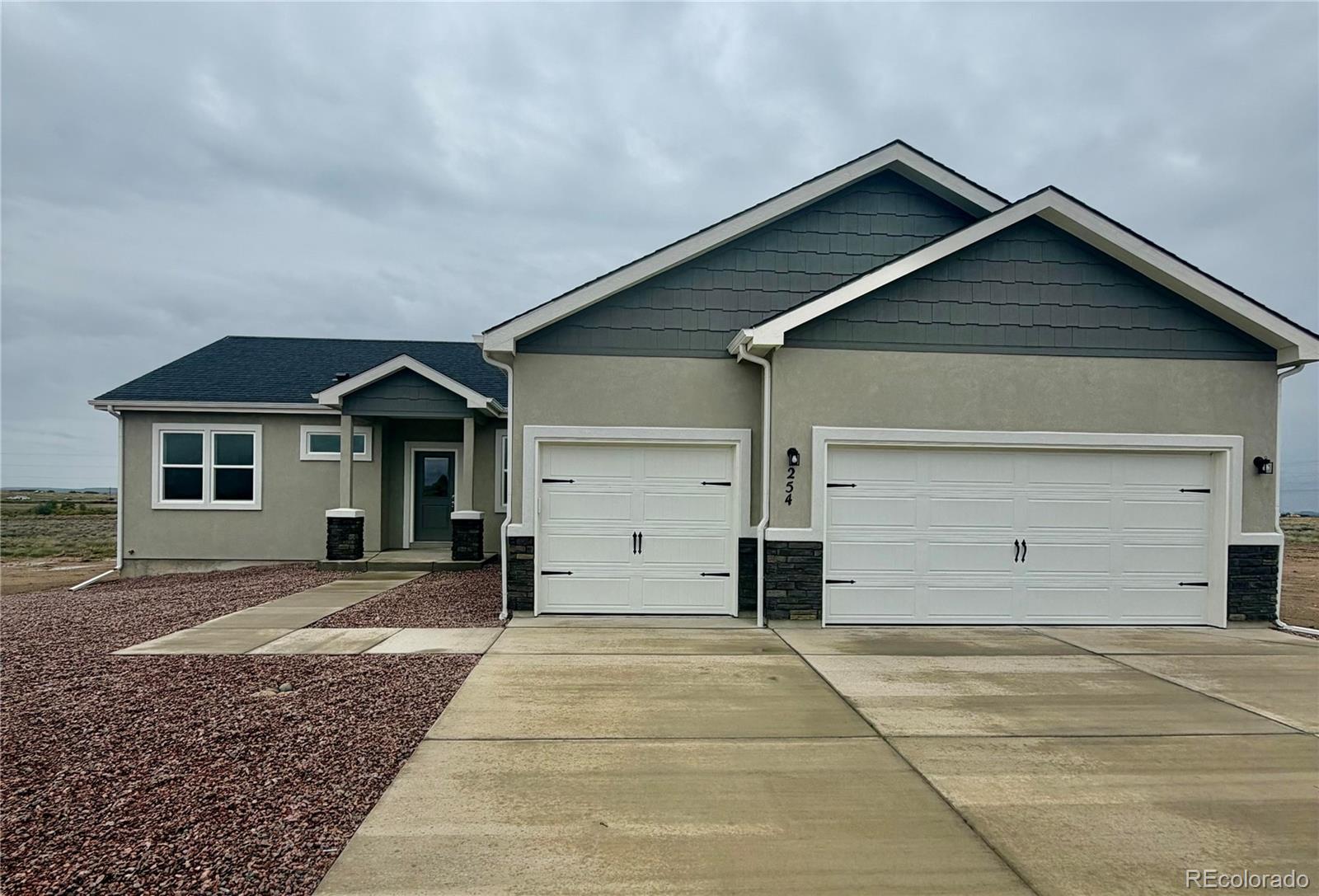 254 s meriweather drive, Pueblo sold home. Closed on 2026-10-01 for $437,000.