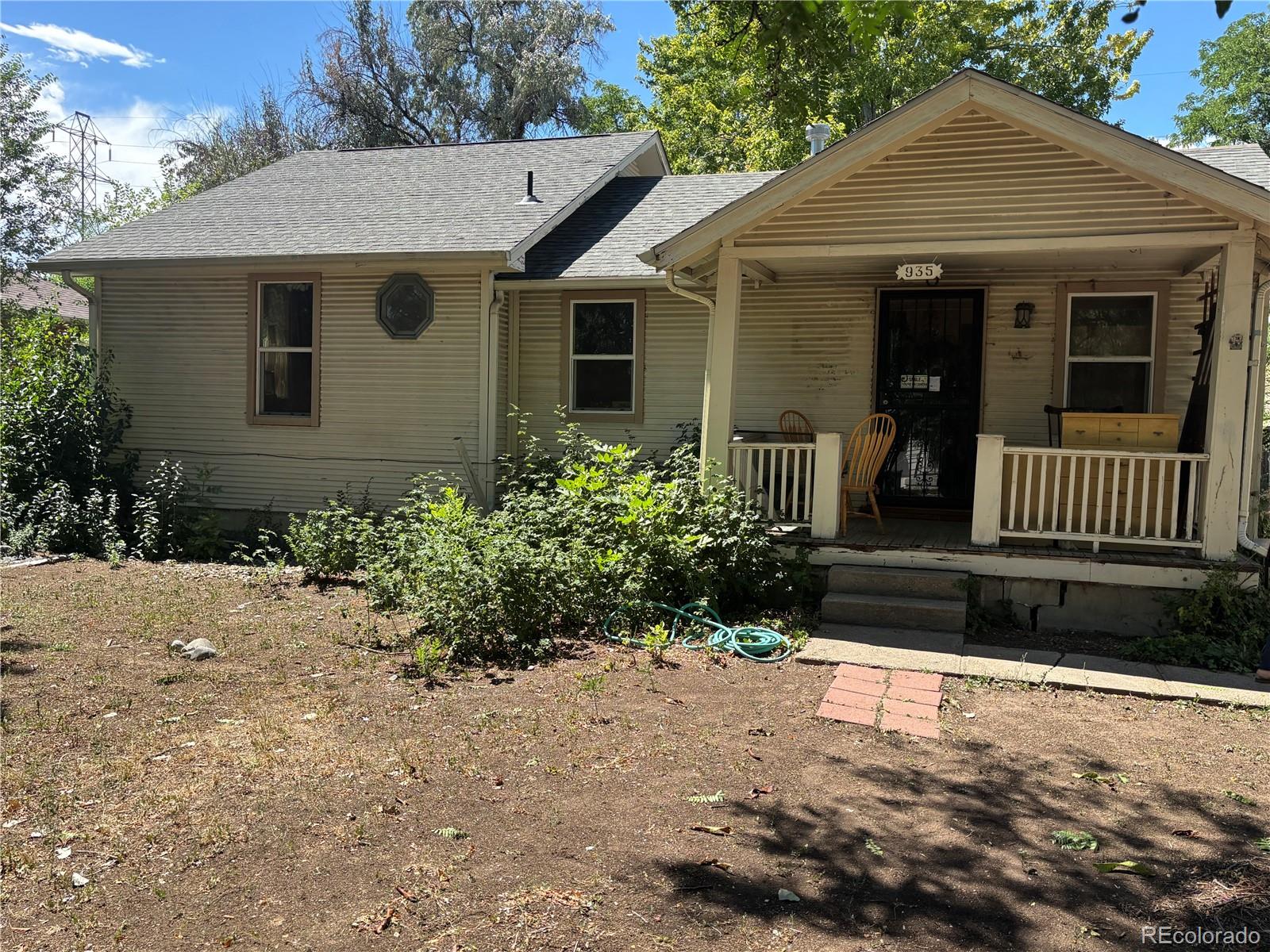  Lakewood Home | MLS #: 2714069935  Fenton , Lakewood Beds: 3 Baths: 2 Price: $425,000