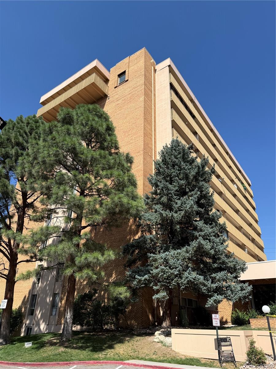 1 Denver Condo / Townhome | MLS #: 39937428060 E Girard Avenue 704, Denver Beds: 1 Baths: 1 Price: $82,500