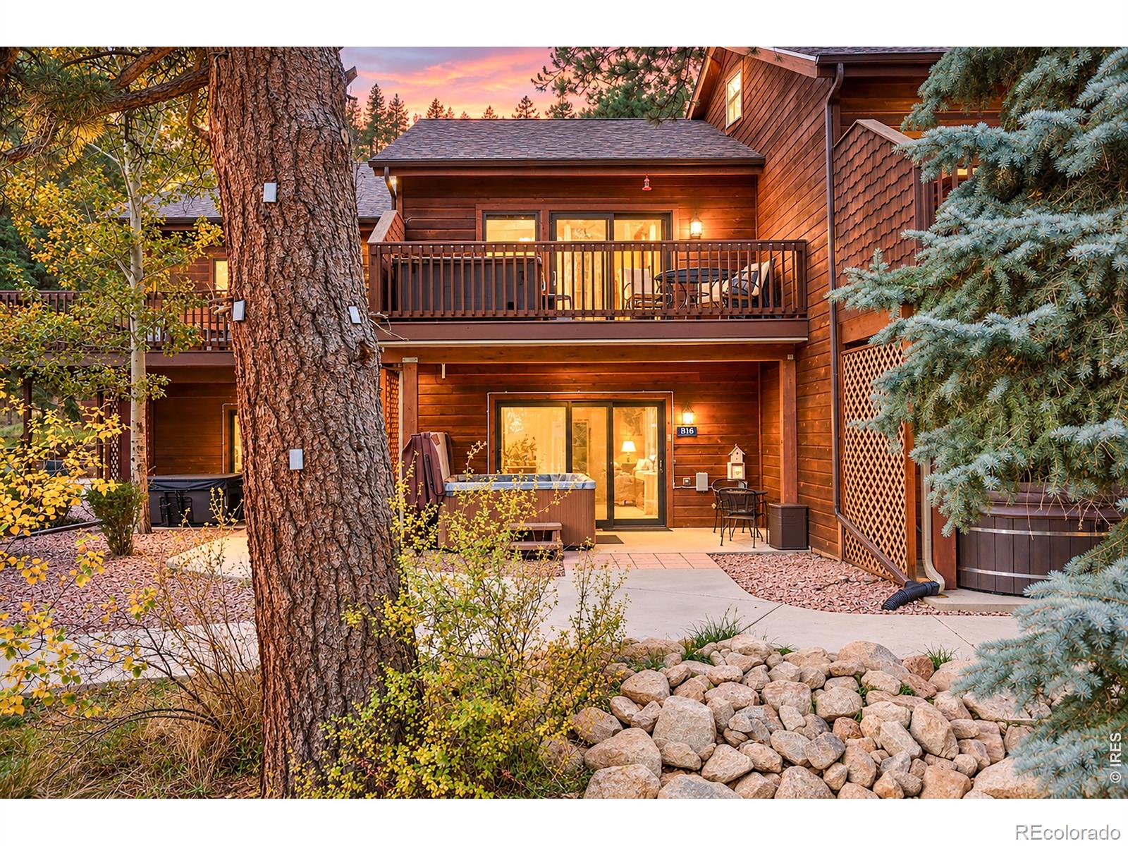1516 fish hatchery road, Estes Park sold home. Closed on 2026-10-23 for $440,000.