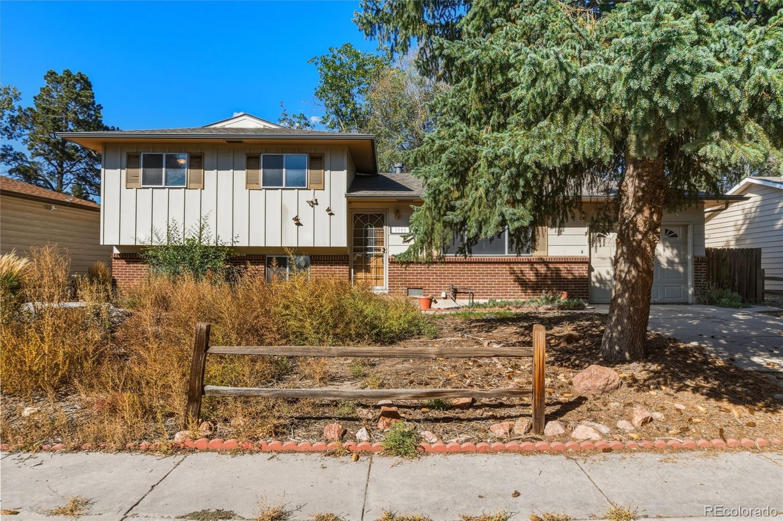  Colorado Springs Home | MLS #: 83567043702  Pearl Drive, Colorado Springs Beds: 3 Baths: 2 Price: $289,000