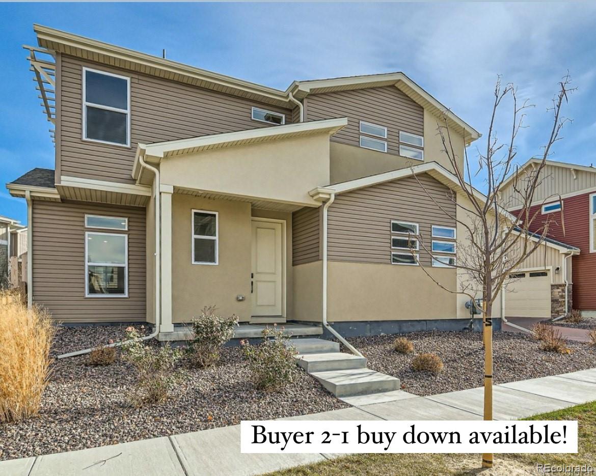 10166  Yampa Court, commerce city MLS: 4552861 Beds: 2 Baths: 3 Price: $479,000