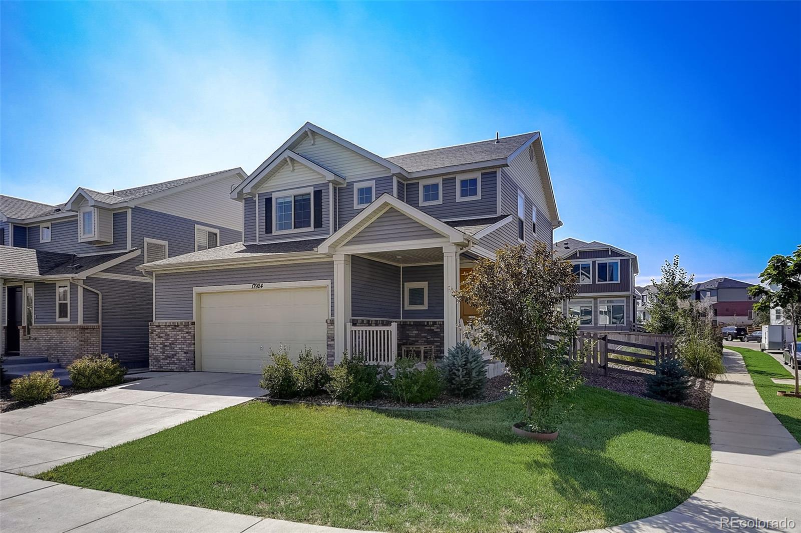 17924 E 107th Place, commerce city MLS: 6720485 Beds: 3 Baths: 4 Price: $545,000