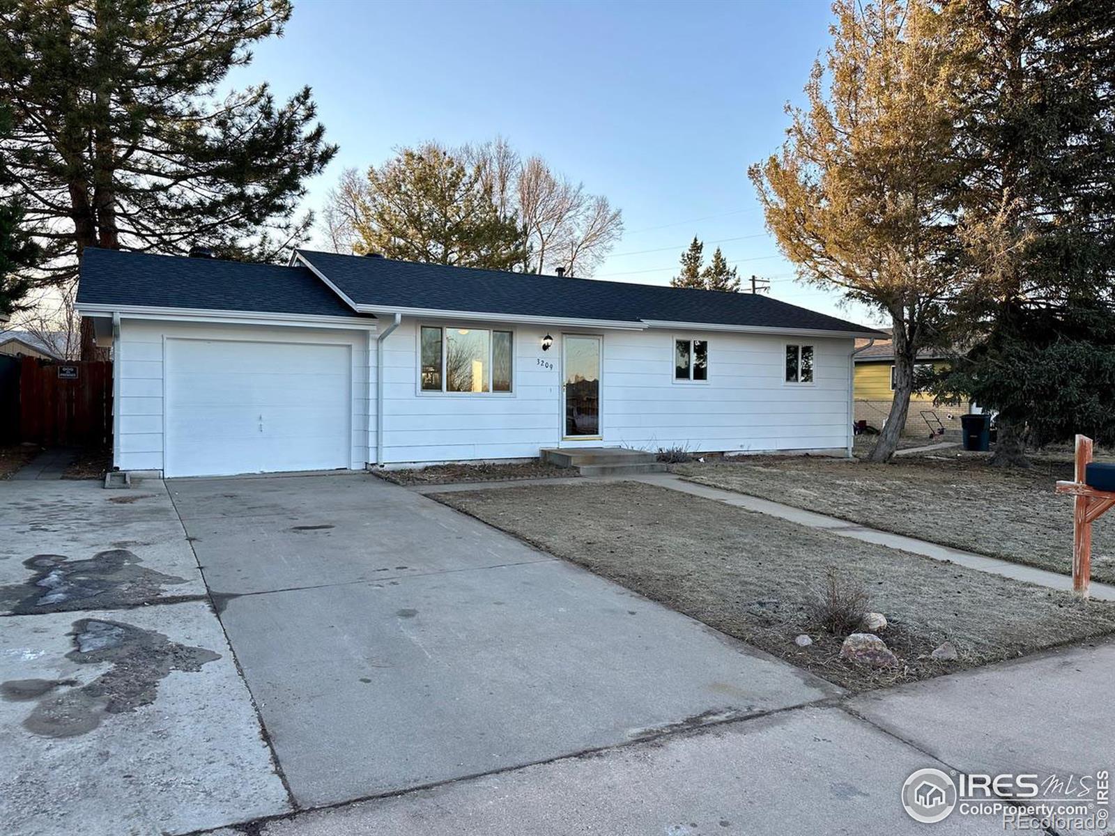 3209  5th St Rd, greeley  House Search MLS Picture