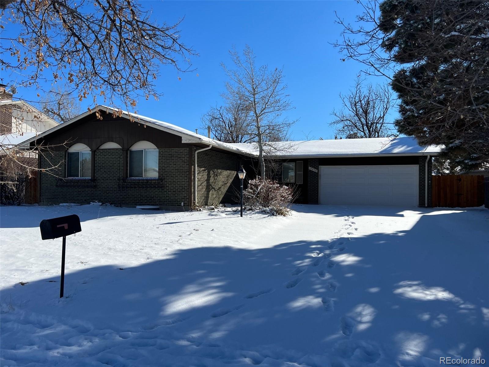 12076 E Montana Place, aurora MLS: 4214110 Beds: 4 Baths: 3 Price: $526,900