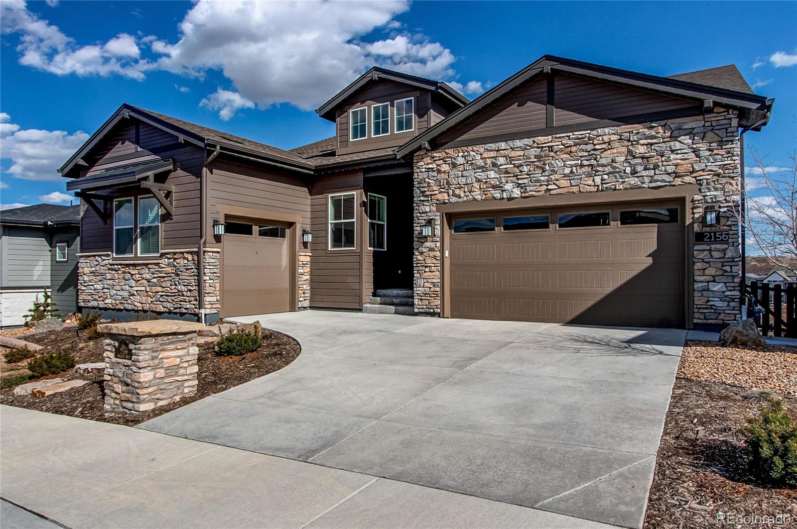 2156  Bellcove Drive, castle pines MLS: 5513648 Beds: 3 Baths: 4 Price: $1,299,500