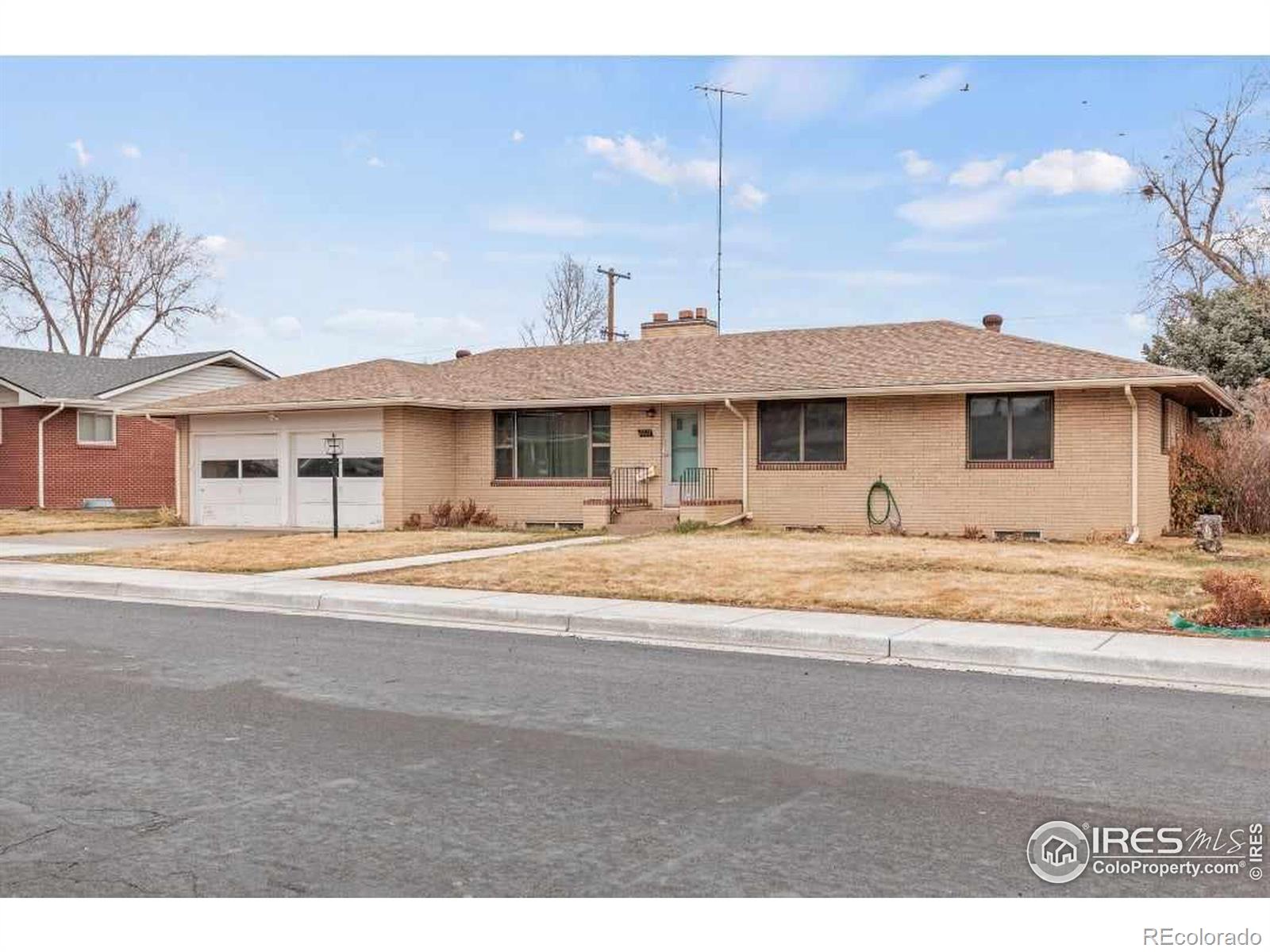 2223  12th St Rd, greeley MLS: 4567891005276 Beds: 4 Baths: 3 Price: $389,000