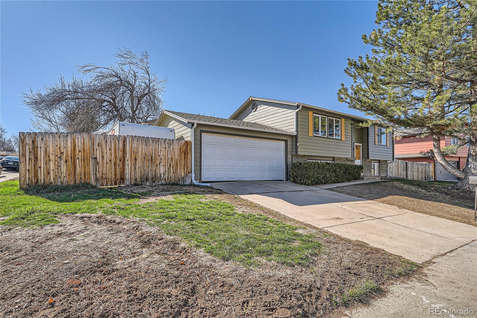 7043 W Hinsdale Drive, littleton  House Search MLS Picture