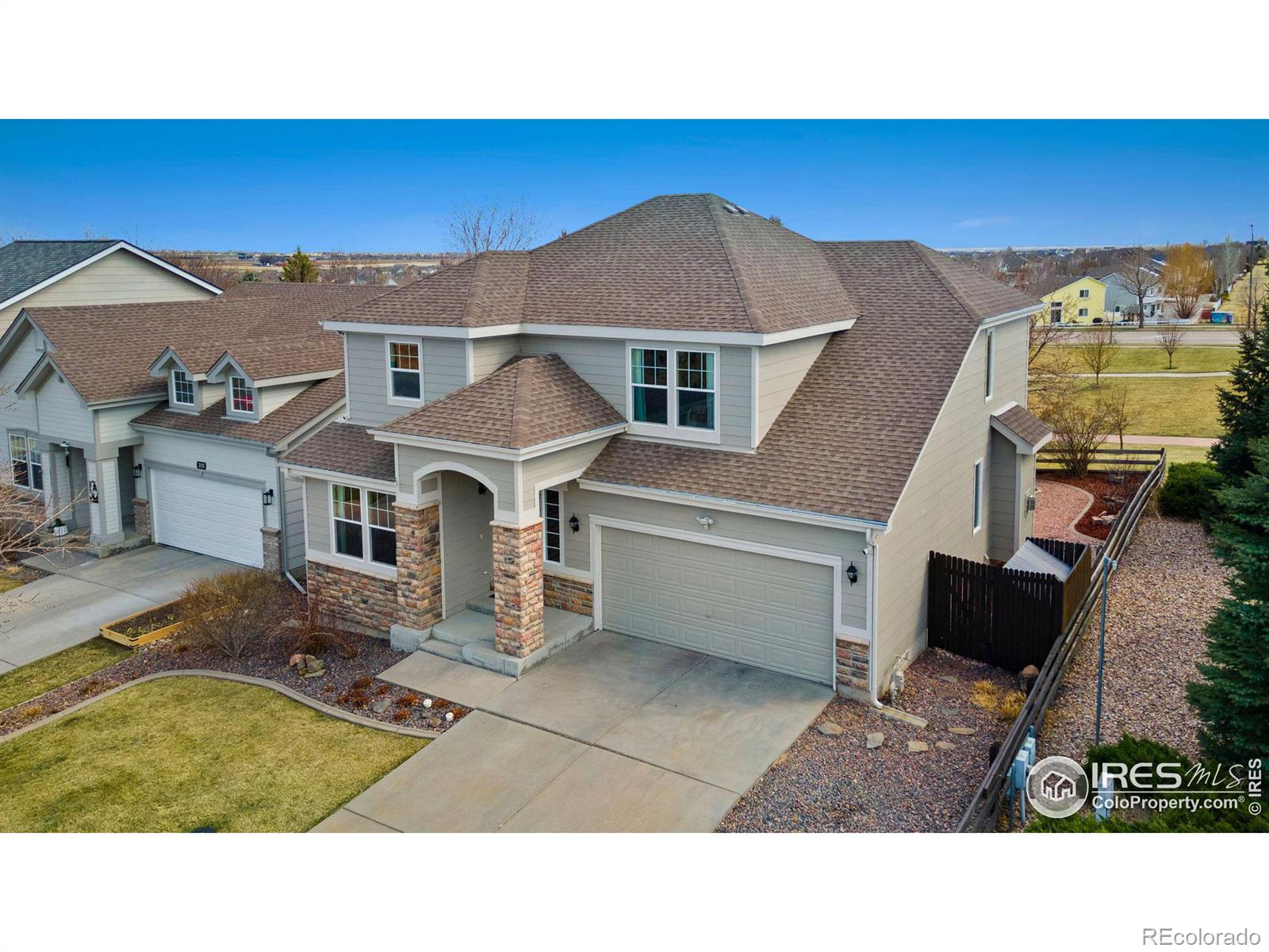 2109  Mainsail Drive, fort collins MLS: 4567891006431 Beds: 5 Baths: 4 Price: $600,000