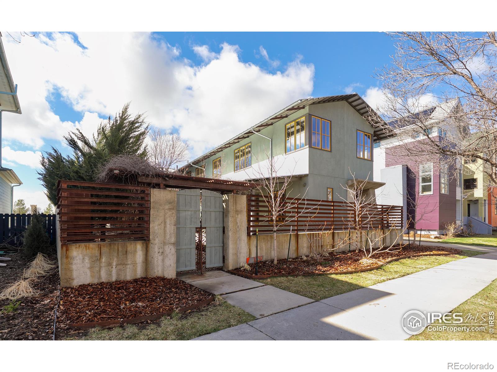 1039  Neon Forest Circle, longmont MLS: 4567891006699 Beds: 5 Baths: 5 Price: $1,650,000