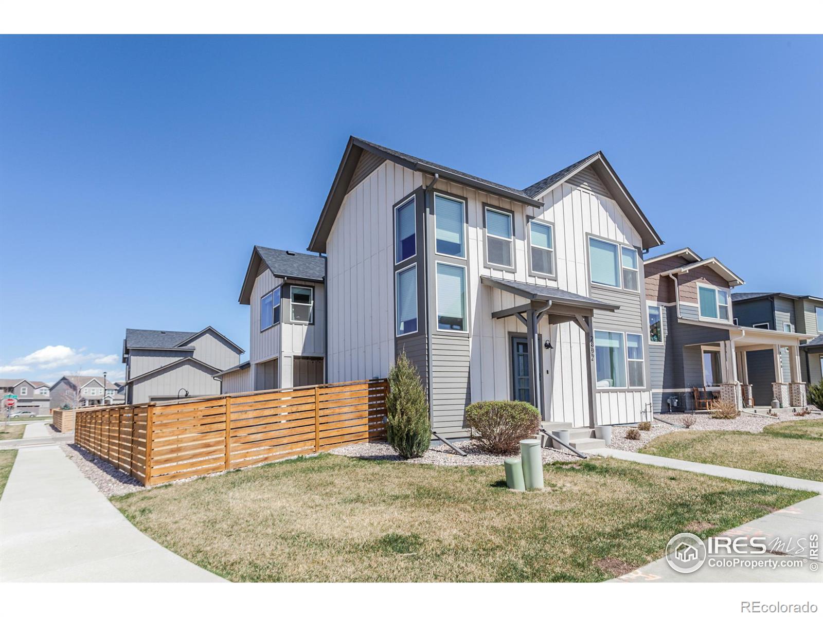 2802  Sykes Drive, fort collins MLS: 4567891007182 Beds: 3 Baths: 3 Price: $635,000
