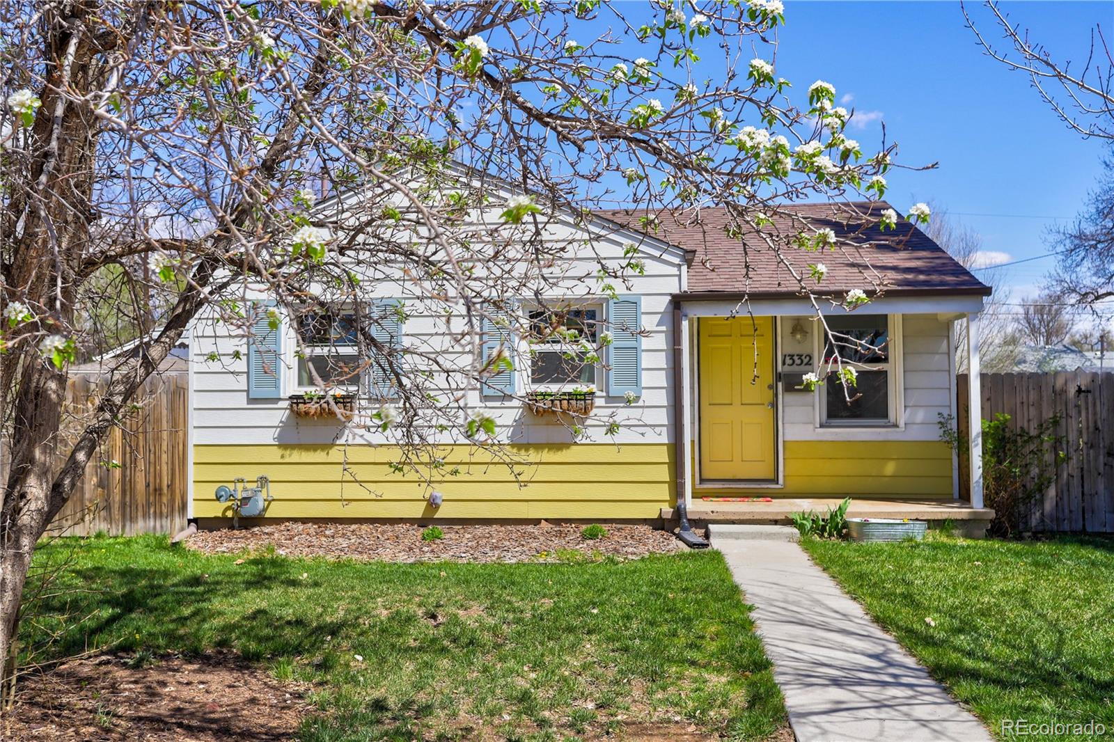 1332  Valentia Street, denver  House Search MLS Picture