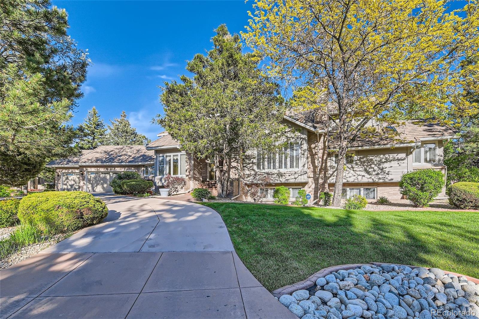8332  Augusta Place, lone tree MLS: 5556647 Beds: 4 Baths: 6 Price: $1,650,000