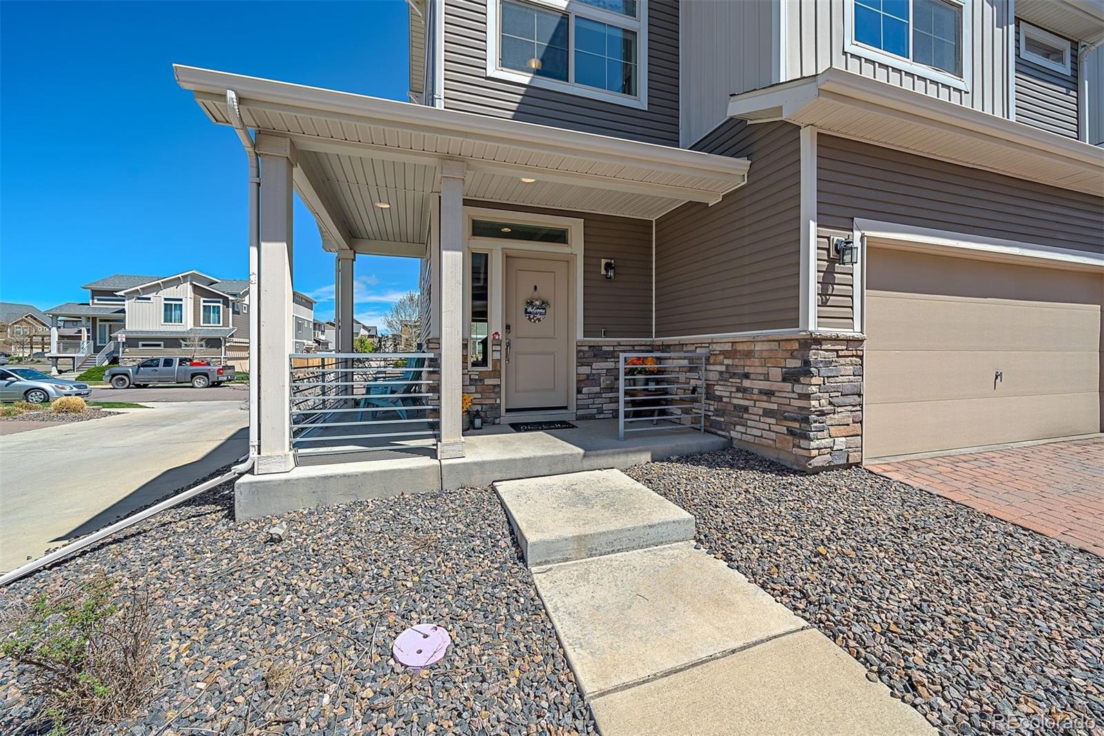 18182 E 104th Way, commerce city MLS: 5887218 Beds: 3 Baths: 3 Price: $475,000