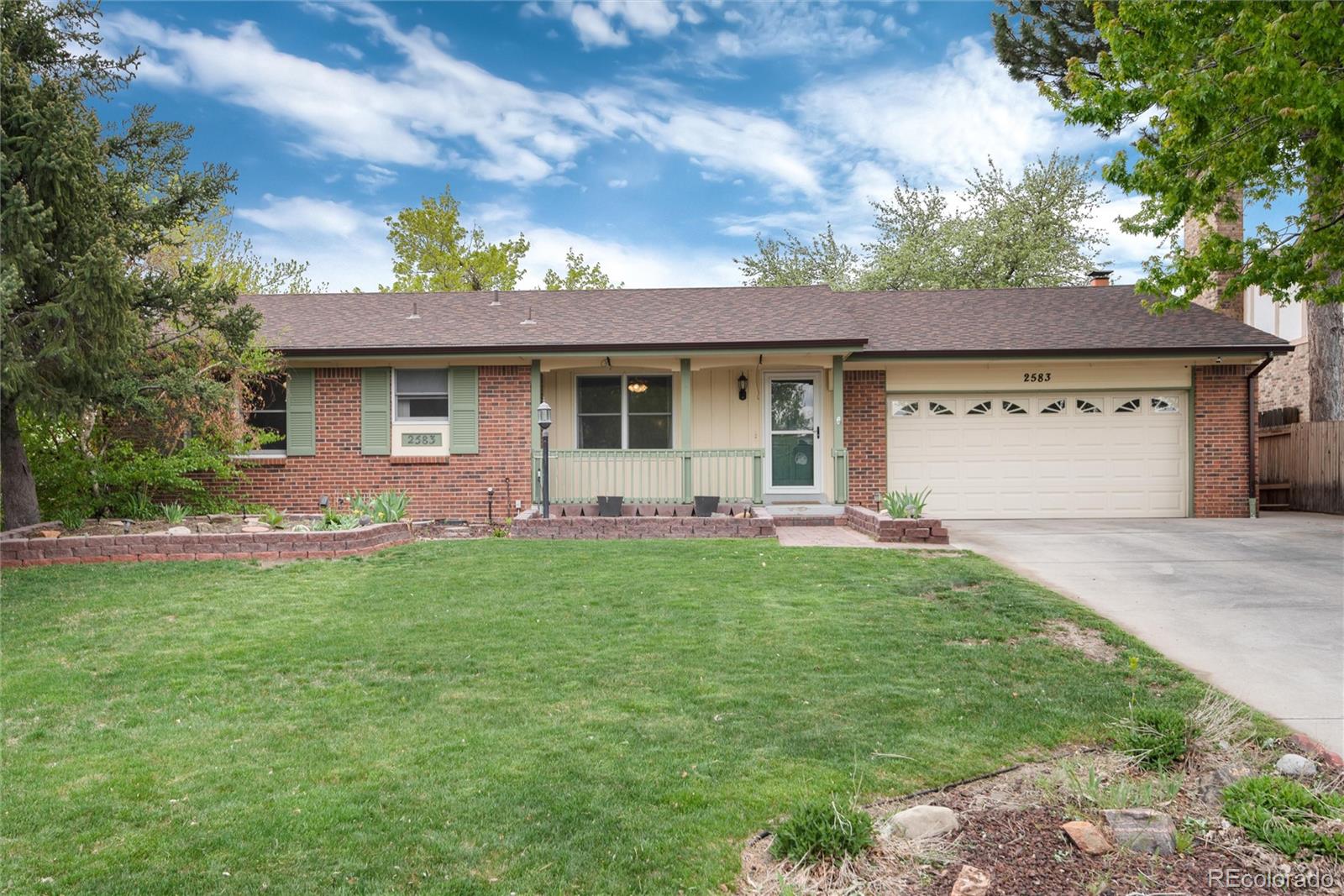 2583 S Eagle Circle, aurora MLS: 7127717 Beds: 3 Baths: 2 Price: $497,500