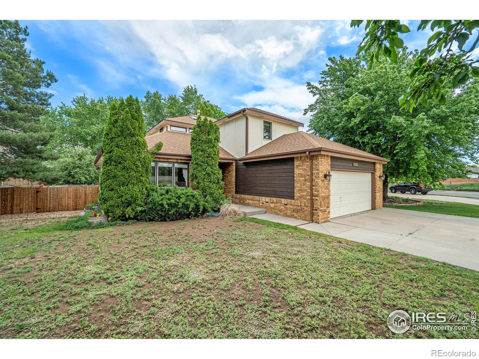 1526  43rd Avenue, greeley MLS: 4567891010711 Beds: 6 Baths: 4 Price: $585,000