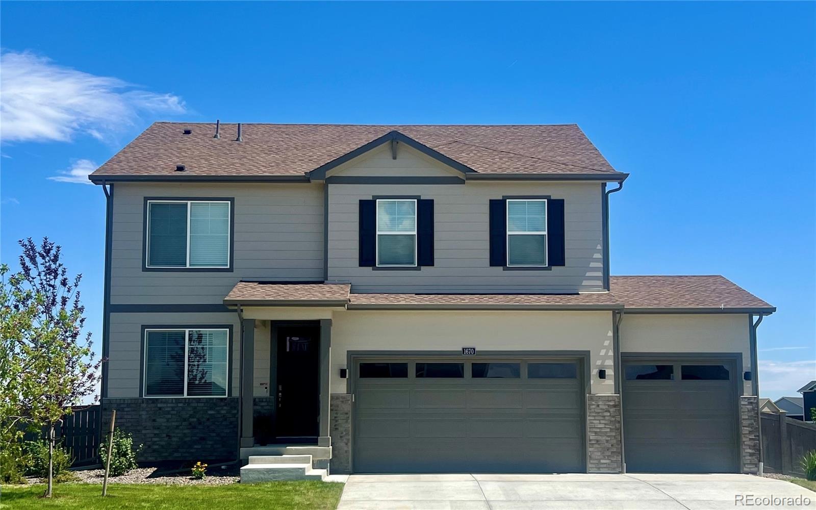 1815  Mount Monroe Drive, berthoud MLS: 3906387 Beds: 3 Baths: 4 Price: $624,900