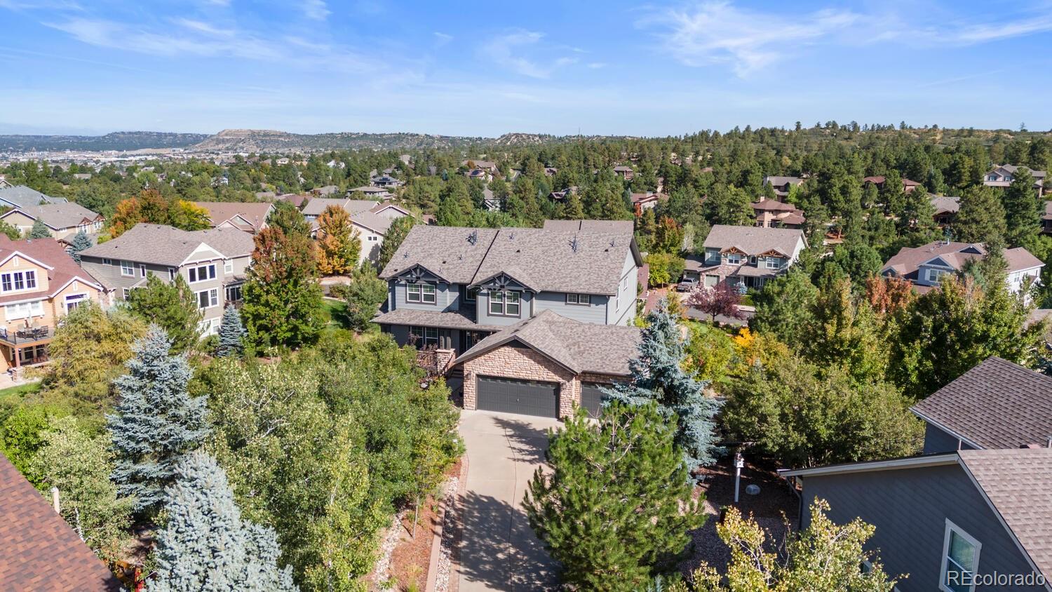 1519  Stonehill Court, castle rock MLS: 9339479 Beds: 4 Baths: 4 Price: $975,000