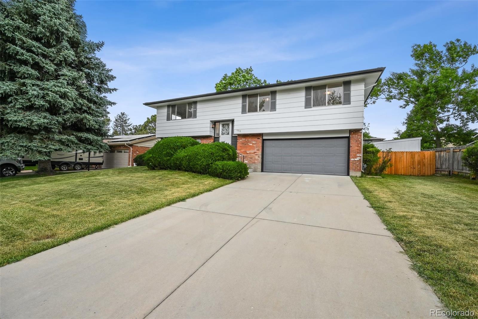 6262 W Maplewood Drive, littleton  House Search MLS Picture