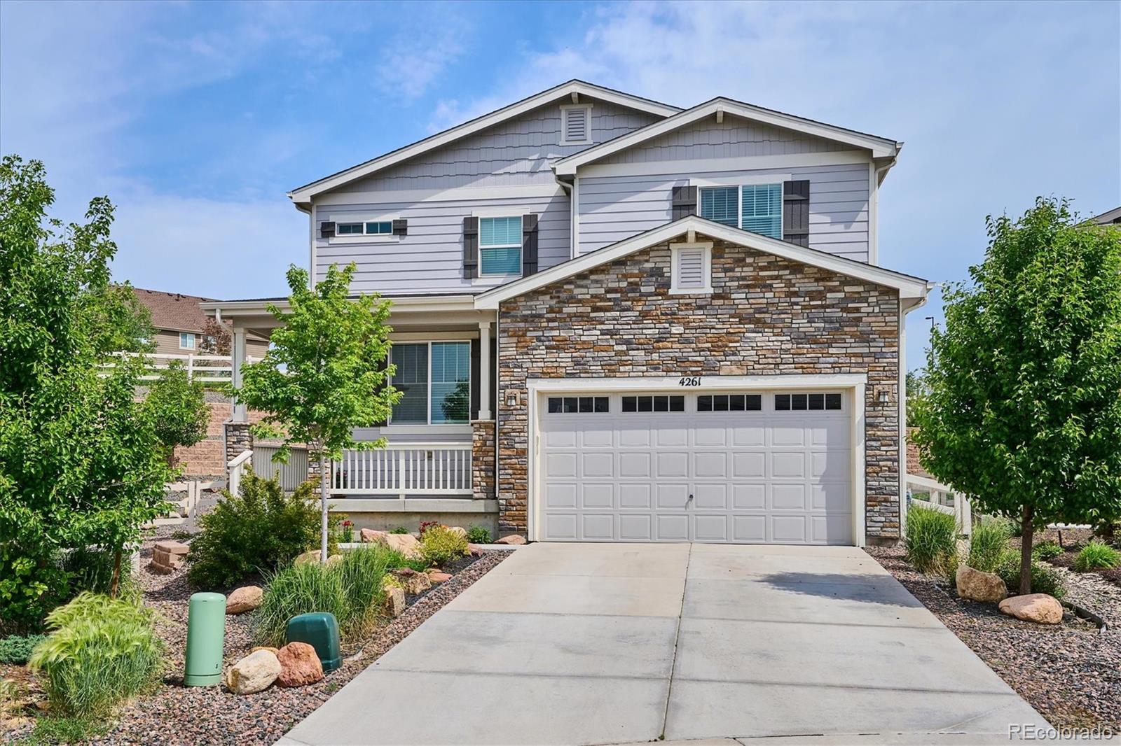 4261  Wilson Peak Drive, castle rock MLS: 3247874 Beds: 3 Baths: 3 Price: $669,900