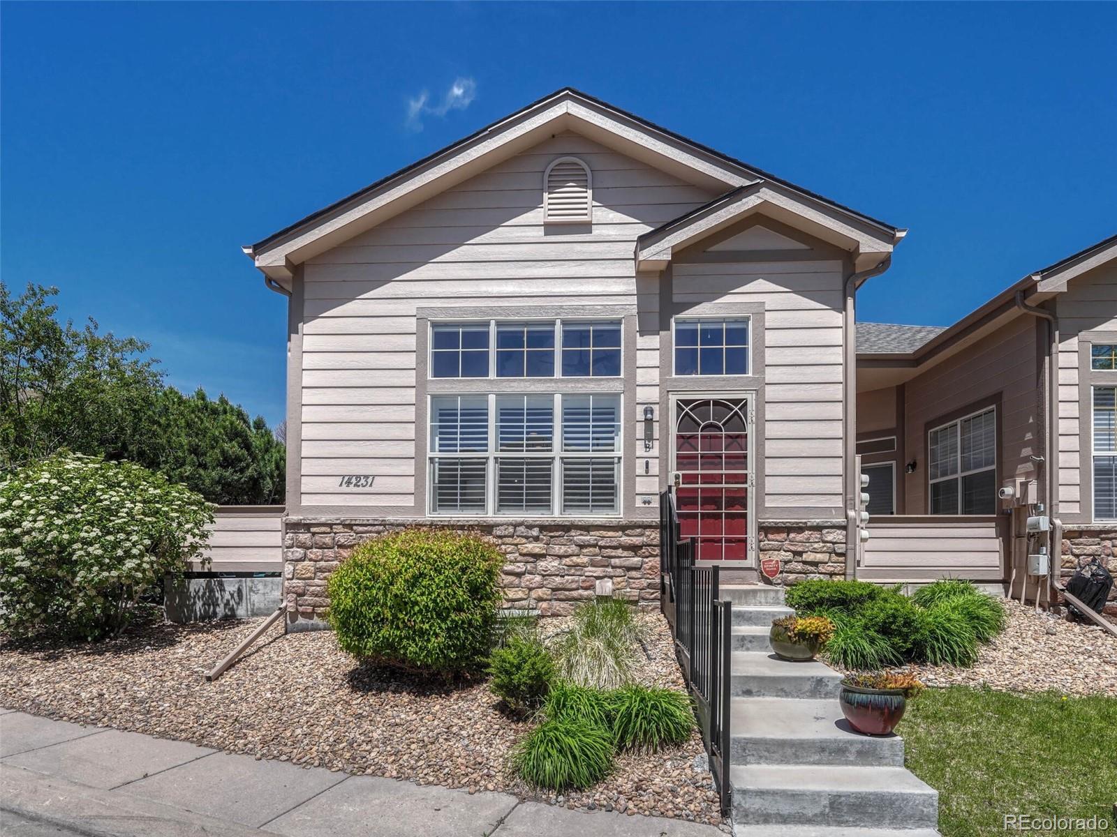  Aurora Condo / Townhome | MLS #: 279754714231 E Napa Place 2B, Aurora Beds: 3 Baths: 3 Price: $445,000