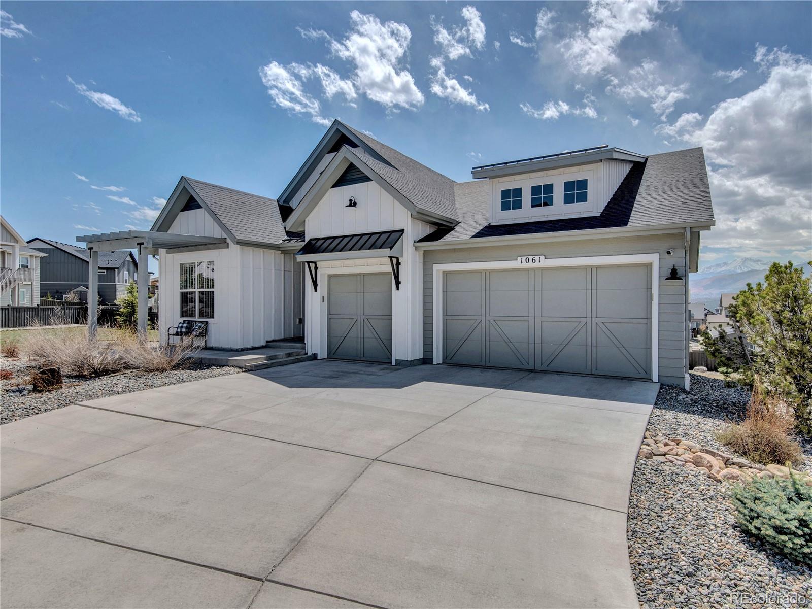 1061  Gallant Fox Trail, colorado springs  House Search MLS Picture