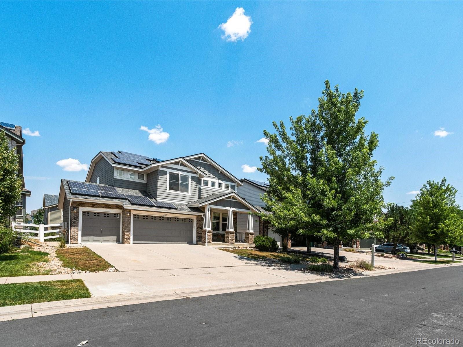 24735 E Gunnison Drive, aurora MLS: 9232898 Beds: 5 Baths: 4 Price: $649,000