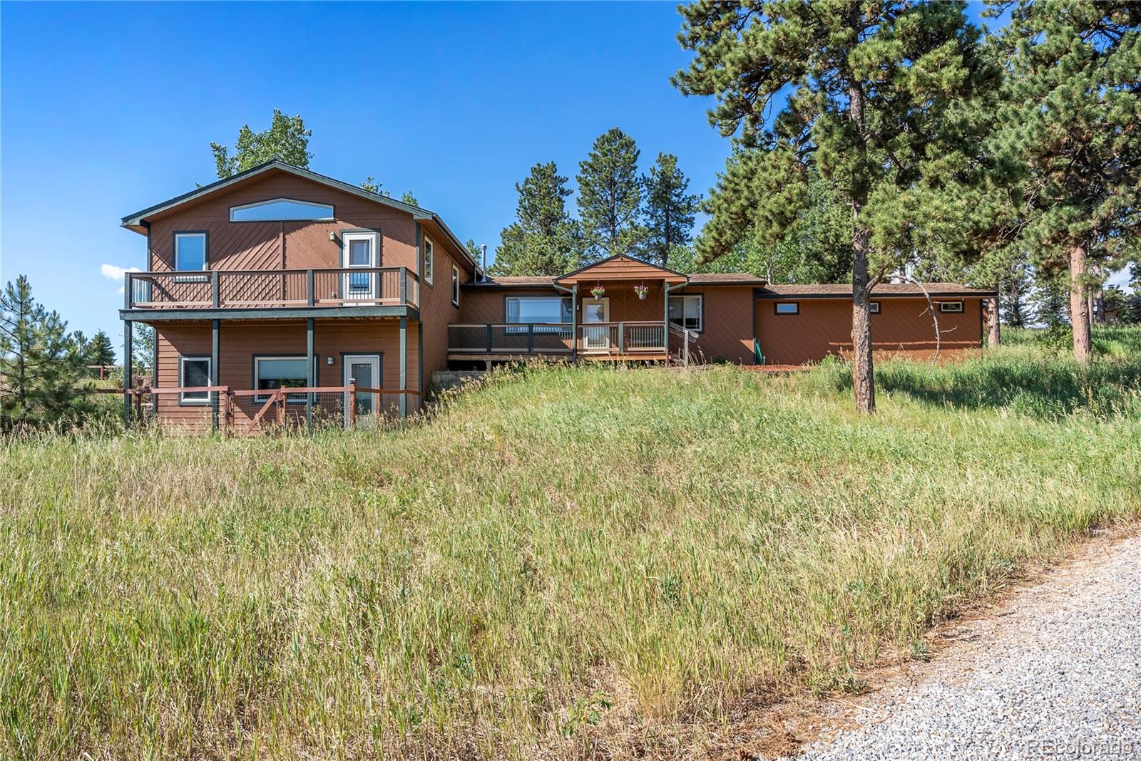 9194  Armadillo Trail, evergreen MLS: 6154906 Beds: 3 Baths: 4 Price: $775,000