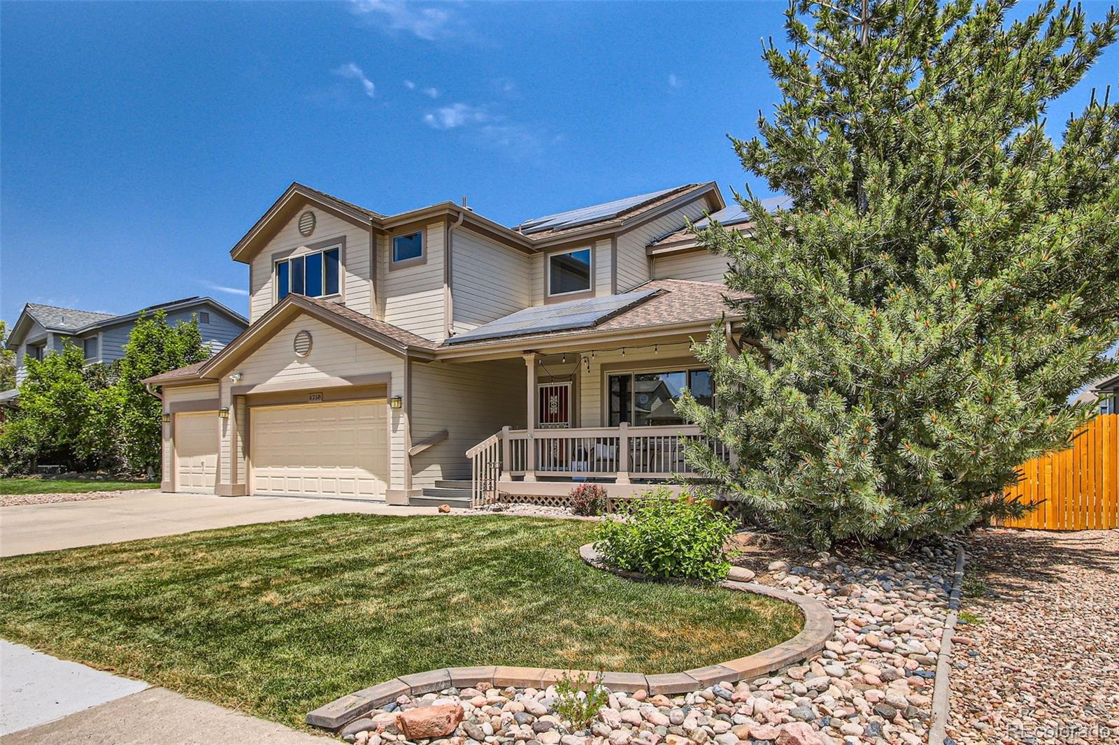 6258  Holman Court, arvada MLS: 3212369 Beds: 5 Baths: 4 Price: $910,000