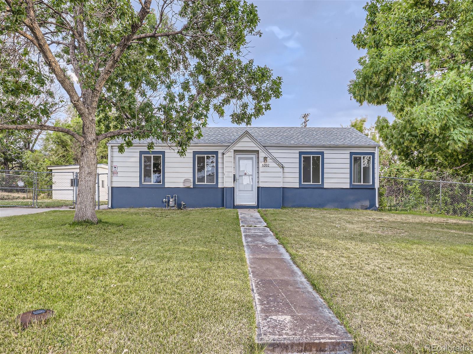 5202 E 60th Way, commerce city MLS: 9865260 Beds: 2 Baths: 1 Price: $425,000