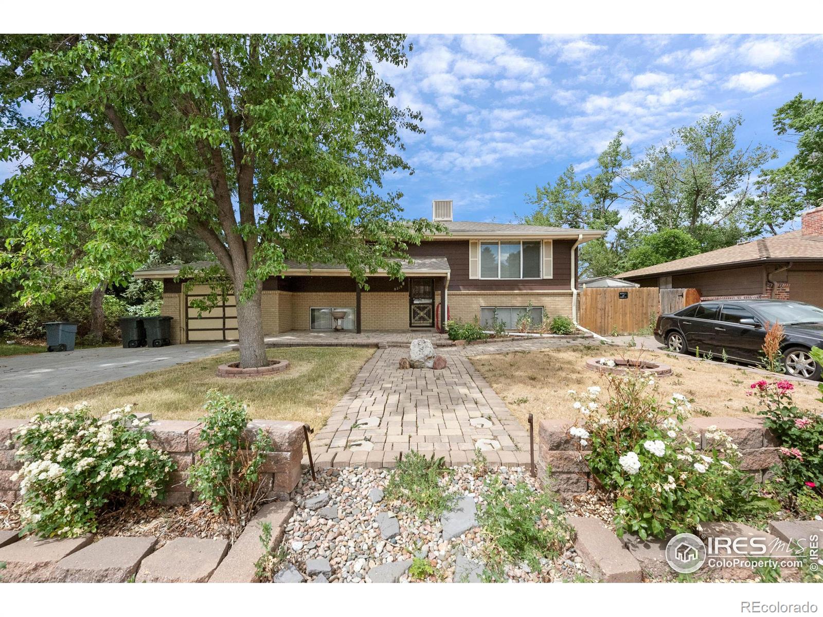 8219  Chase Drive, arvada MLS: 4567891014257 Beds: 4 Baths: 2 Price: $400,000