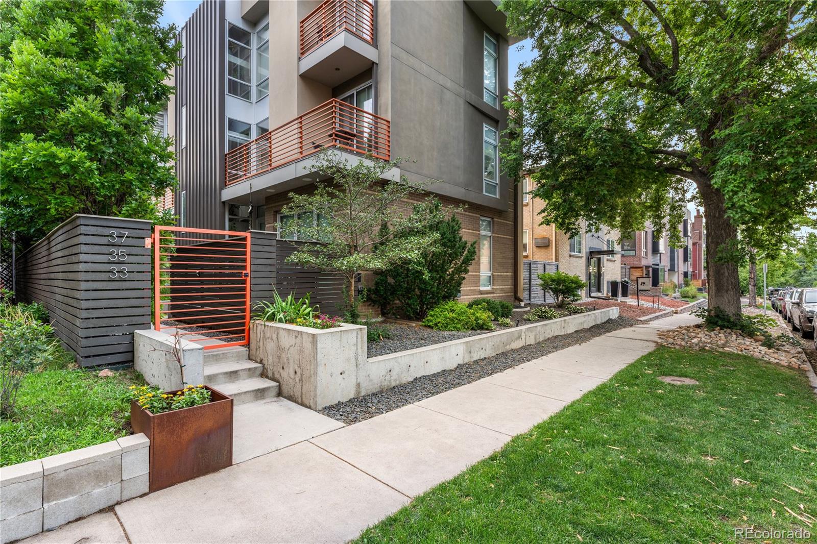 35 S Ogden Street , Denver  MLS: 2100641 Beds: 4 Baths: 4 Price: $1,749,000