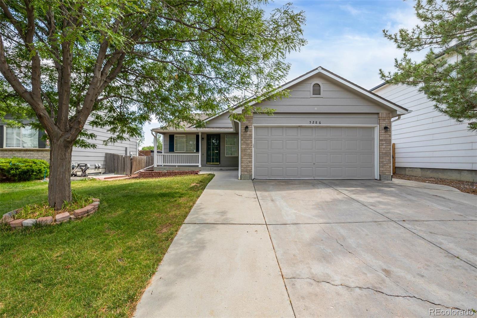 5286 E 128th Drive, thornton MLS: 8755613 Beds: 4 Baths: 3 Price: $455,000