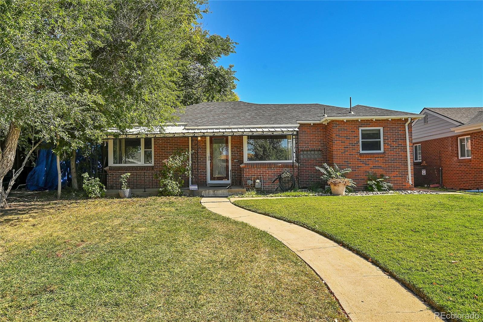 3580  Newport Street, denver MLS: 8366893 Beds: 2 Baths: 3 Price: $550,000