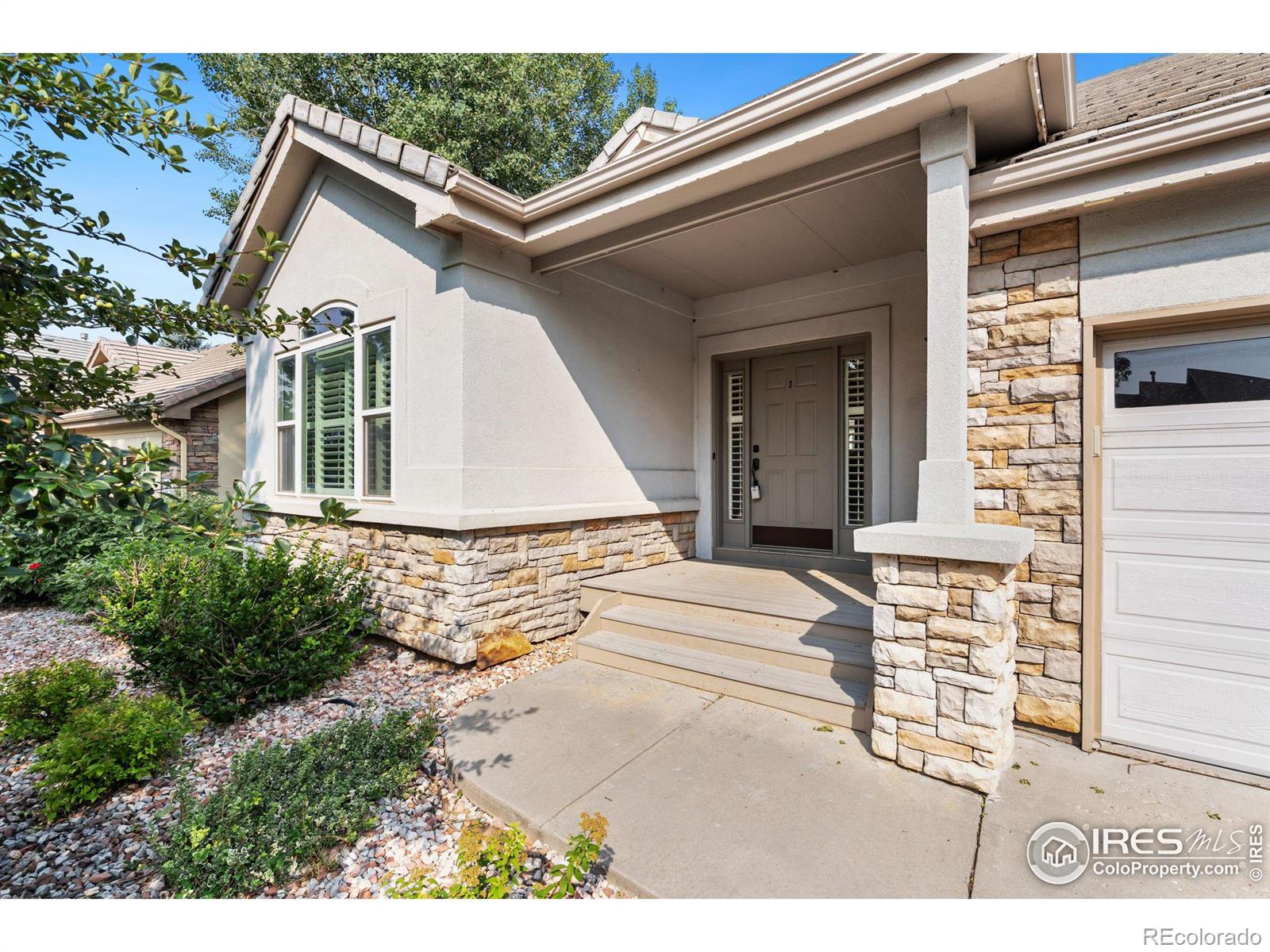 4667  Foothills Drive, loveland MLS: 4567891015096 Beds: 3 Baths: 3 Price: $639,900