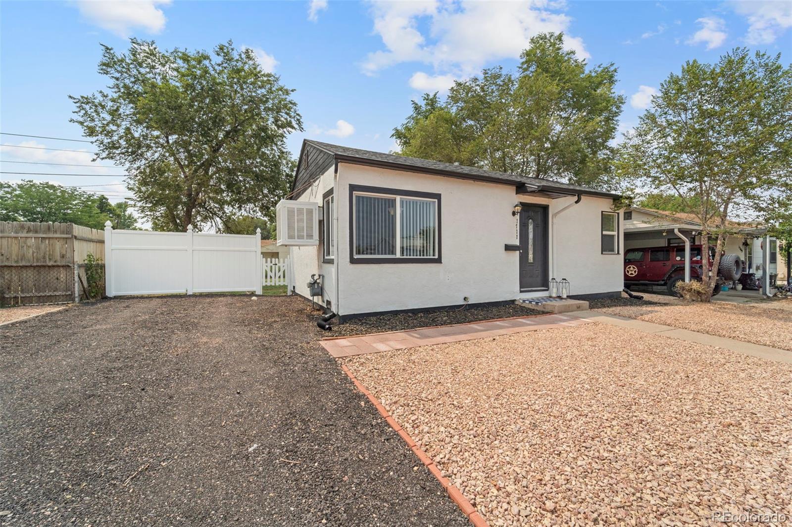 1711  Morrison Avenue, pueblo  House Search MLS Picture